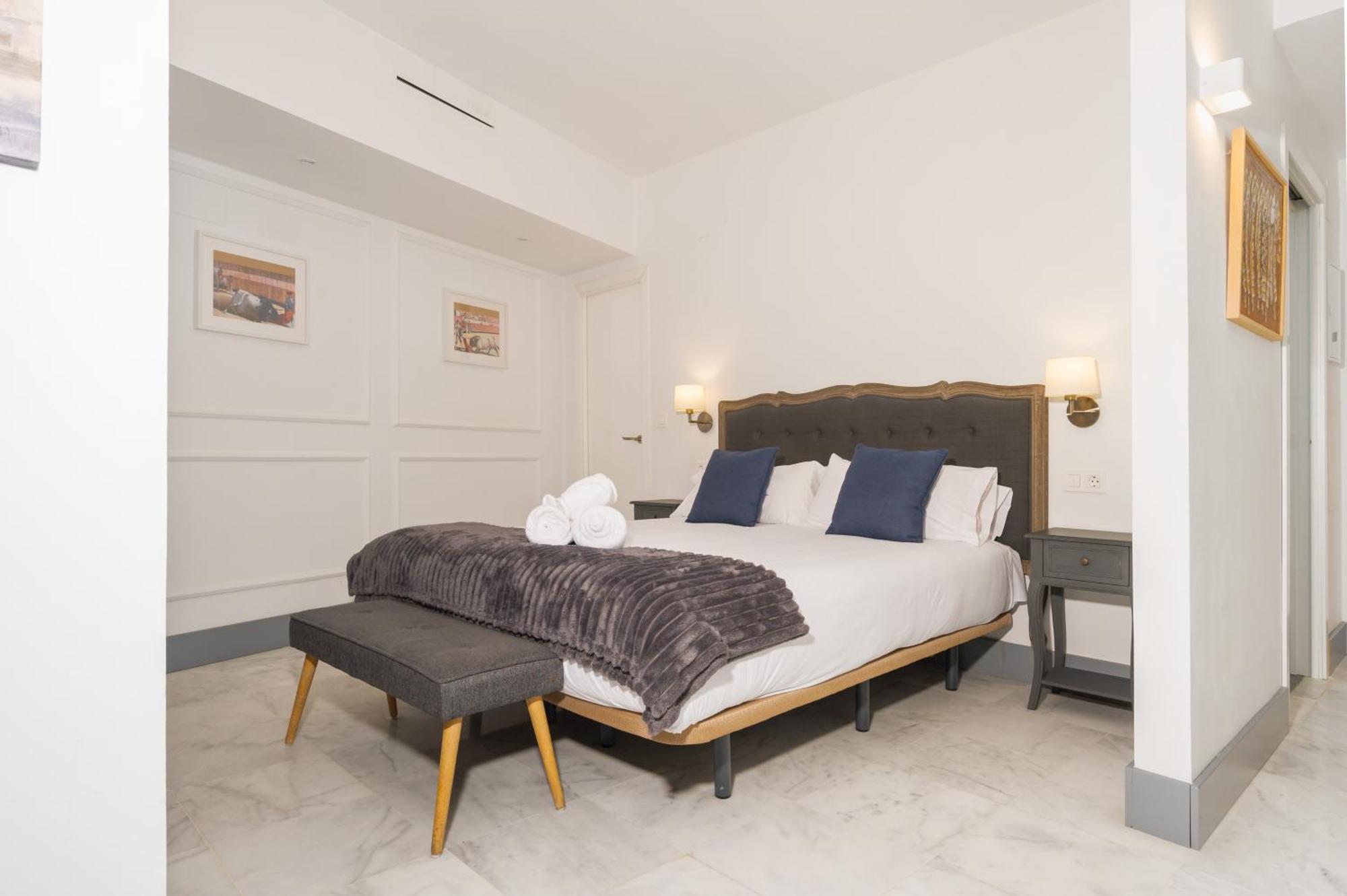 Panther Home Francos Σεβίλλη Εξωτερικό φωτογραφία